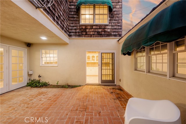 Detail Gallery Image 14 of 16 For 220 Apolena Ave, Newport Beach,  CA 92662 - 4 Beds | 4 Baths