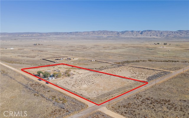 Detail Gallery Image 2 of 16 For 13470 De Sabla, Santa Margarita,  CA 93453 - 1 Beds | 1/1 Baths