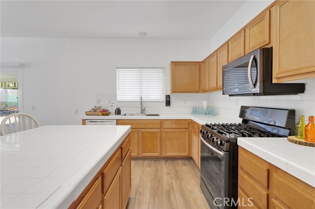 13446 Dover Lane, Victorville CA: https://media.crmls.org/medias/4901234e-7a47-4fb6-917f-9dad43d9db76.jpg
