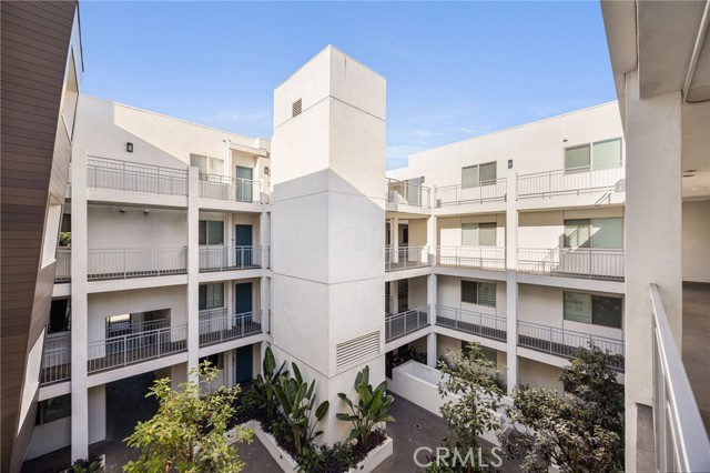 Detail Gallery Image 48 of 61 For 518 E Windsor #305,  Glendale,  CA 91205 - 2 Beds | 2 Baths