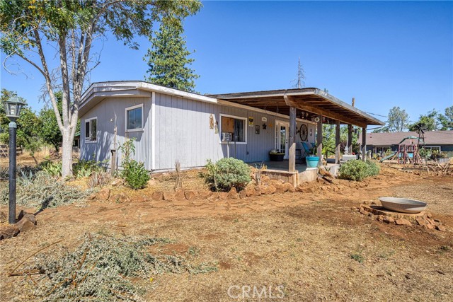15000 Gray Pine Road, Lower Lake CA: https://media.crmls.org/medias/490320b2-d524-49e3-8211-821def34b1bd.jpg