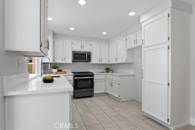21321 Spruce, Mission Viejo CA: https://media.crmls.org/medias/4903dae7-46a4-4317-86ef-fc693215965f.jpg