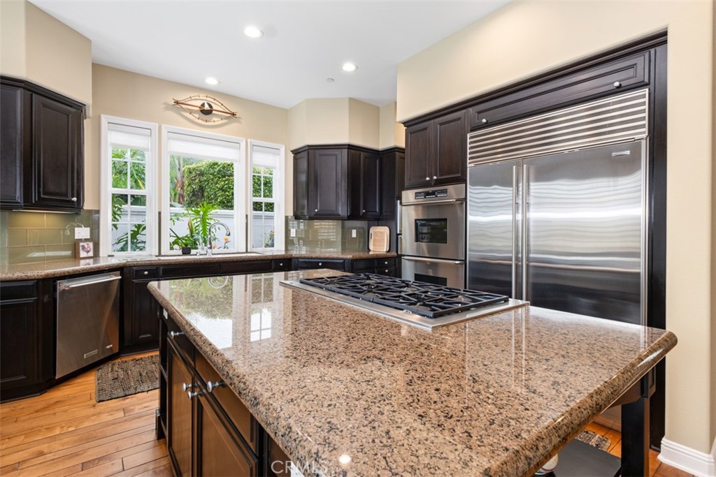 4904c09f Dfc1 46ba 9d74 9ae47ca21a4a