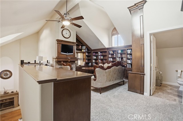 Detail Gallery Image 29 of 69 For 27139 Crystal Springs, Canyon Country,  CA 91387 - 4 Beds | 2/1 Baths