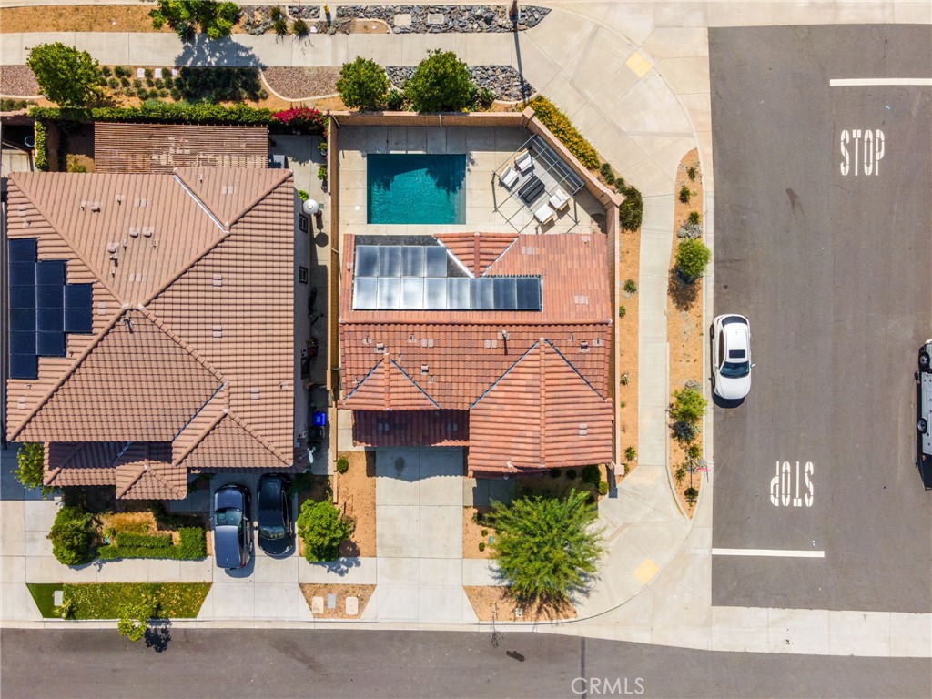 https://media.crmls.org/medias/4907051c-f881-4e2d-846d-fccbb7eb8a4b.jpg?preset=X-Large