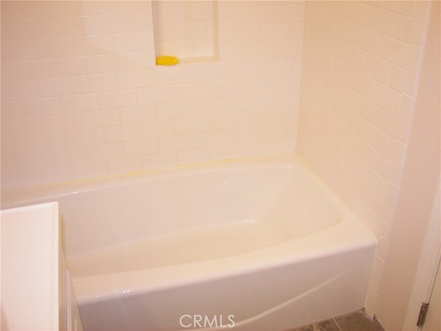 24977 Crest Forest Drive, Crestline CA: https://media.crmls.org/medias/49071115-cab4-4710-9147-e381dc905633.jpg