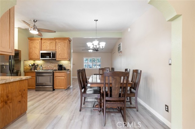 414 Deepmead Avenue, La Puente CA: https://media.crmls.org/medias/490725b9-c299-4d98-b239-5287ab300c3e.jpg