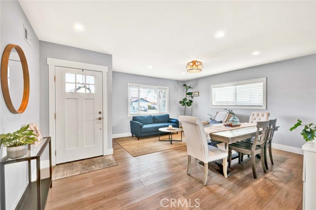 Detail Gallery Image 6 of 26 For 677 N Clinton St, Orange,  CA 92867 - 3 Beds | 2 Baths