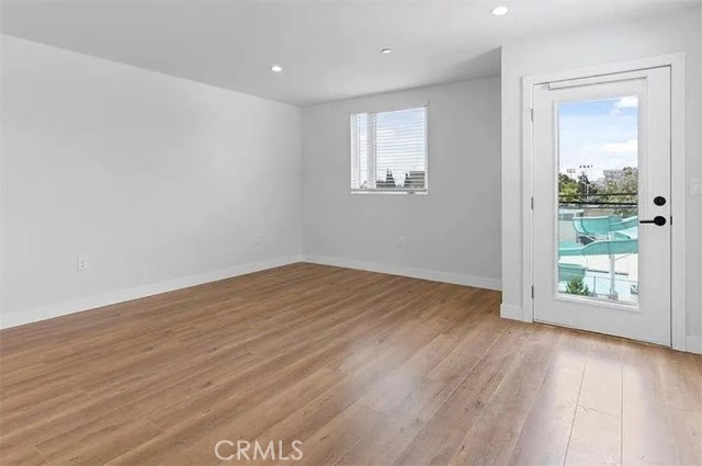 Detail Gallery Image 13 of 23 For 6417 1/2 Lexington Ave, Los Angeles,  CA 90038 - 4 Beds | 4 Baths