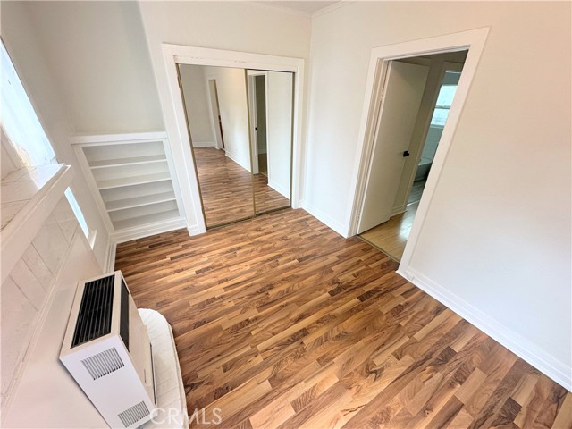 901 N El Centro Avenue, Hollywood CA: https://media.crmls.org/medias/4909f3aa-48e9-4d2e-a834-eef194f38c7d.jpg