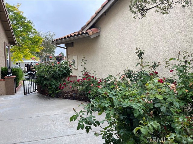 1321 Cypress Point Drive, Banning CA: https://media.crmls.org/medias/4909f84b-56e1-4540-a162-5b47b372948d.jpg