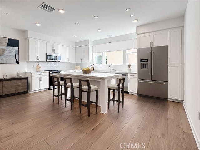 Detail Gallery Image 5 of 6 For 22325 Sage Ct, Torrance,  CA 90502 - 3 Beds | 3/1 Baths