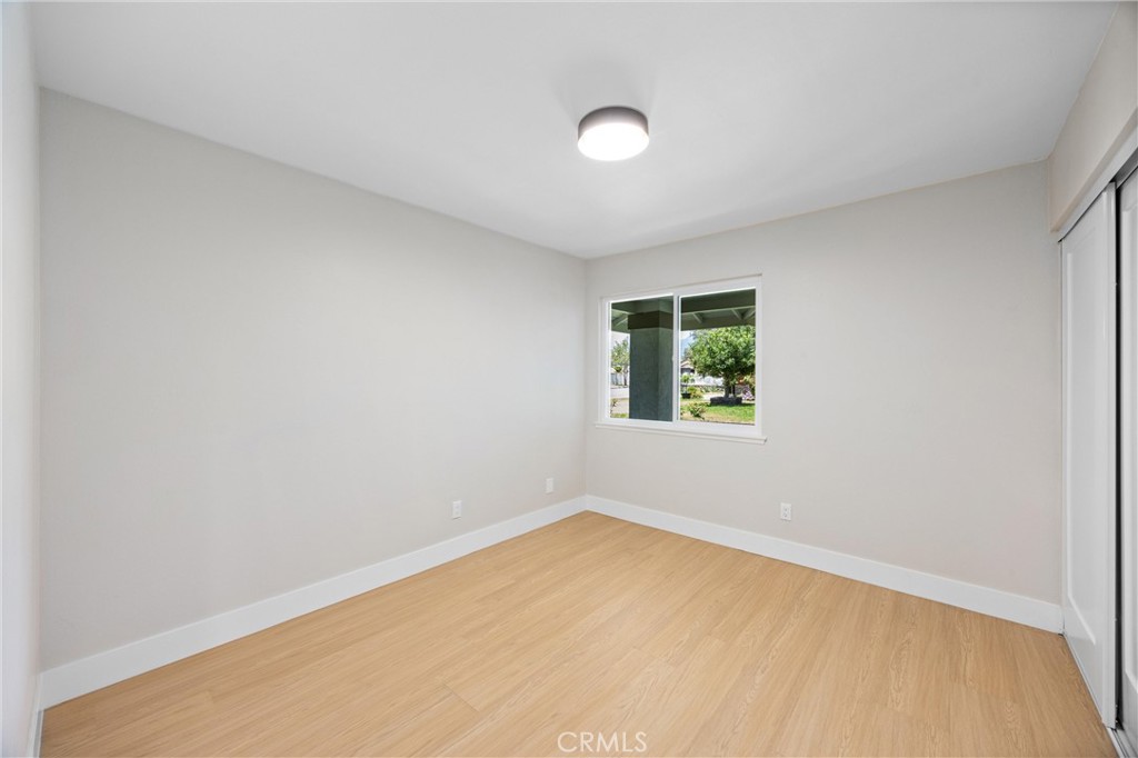https://media.crmls.org/medias/490b7a69-f6c7-4a31-b893-f6e24dab6774.jpg?preset=X-Large