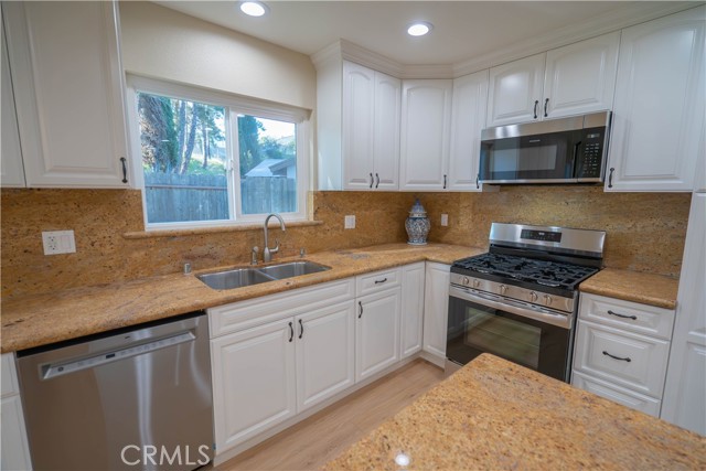 Detail Gallery Image 23 of 53 For 25213 Markel Dr, Newhall,  CA 91321 - 3 Beds | 2 Baths