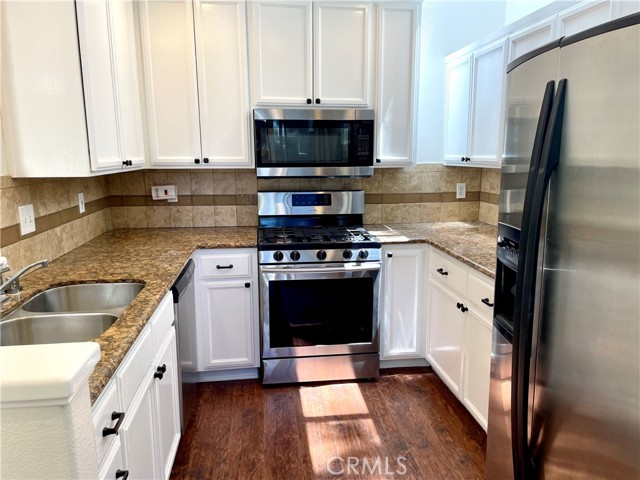 363 Cleo Street, Laguna Beach CA: https://media.crmls.org/medias/490c74e8-b3aa-4a85-9827-211b785ac0f6.jpg