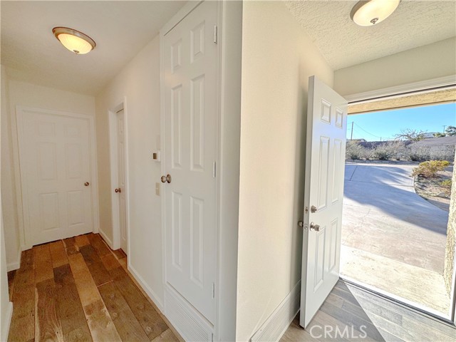 Detail Gallery Image 10 of 22 For 27474 Travertine, Barstow,  CA 92311 - 3 Beds | 2/1 Baths