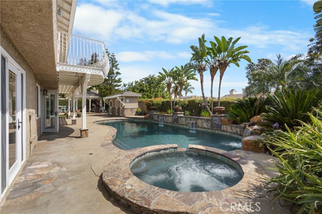 Detail Gallery Image 3 of 41 For 29665 Meadowmist, Agoura Hills,  CA 91301 - 5 Beds | 5 Baths