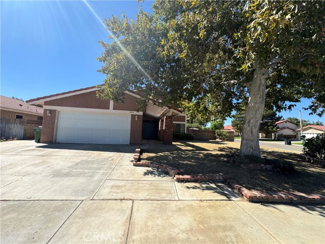 Detail Gallery Image 1 of 1 For 1820 Nessa Dr, Lancaster,  CA 93535 - 4 Beds | 3 Baths