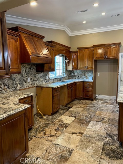 8138 Camelot Road, Riverside CA: https://media.crmls.org/medias/490f185a-3c41-42ba-b808-9187ac5bf28c.jpg