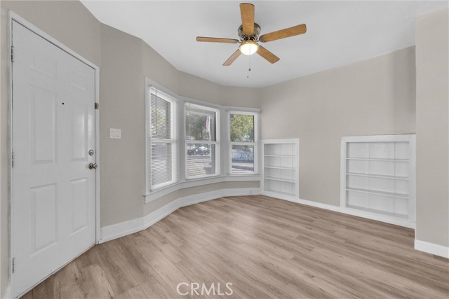 442 E Arrow, Upland CA: https://media.crmls.org/medias/490f91de-f1b7-4645-847a-19f4d2fe9f04.jpg
