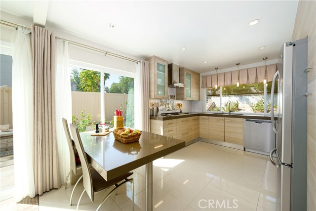 Detail Gallery Image 10 of 49 For 27301 via Avila, Mission Viejo,  CA 92691 - 4 Beds | 2 Baths