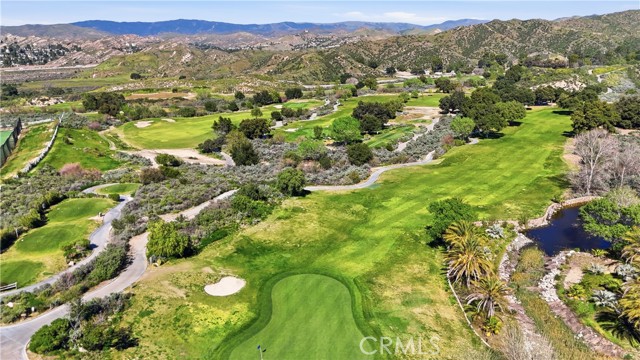 Detail Gallery Image 7 of 69 For 27139 Crystal Springs, Canyon Country,  CA 91387 - 4 Beds | 2/1 Baths