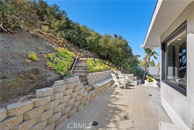 Detail Gallery Image 30 of 40 For 901 Summit Dr, Laguna Beach,  CA 92651 - 4 Beds | 3 Baths