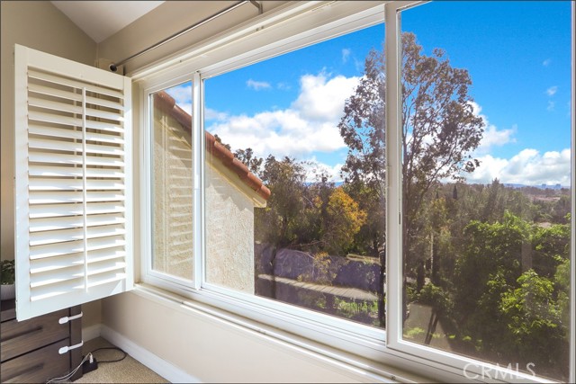 21055 Avenida Magnifica, Lake Forest CA: https://media.crmls.org/medias/4910baab-148e-42fa-829d-5783934528c5.jpg