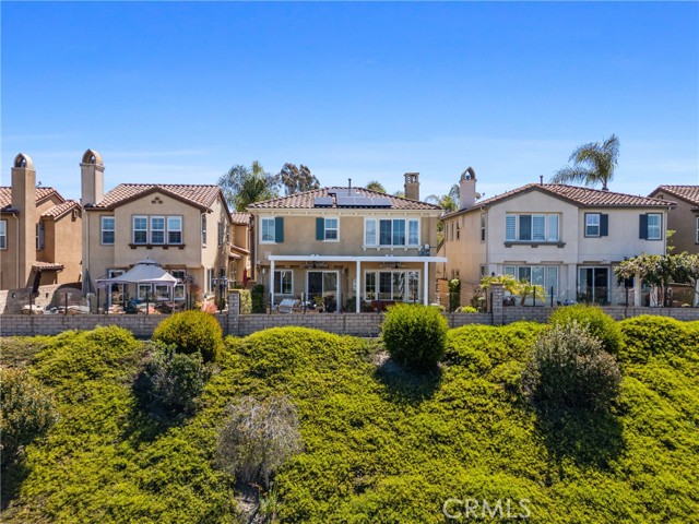 7 Bradford Court, Laguna Niguel CA: https://media.crmls.org/medias/4911c637-3326-4c8f-8d83-b50753b29c1a.jpg