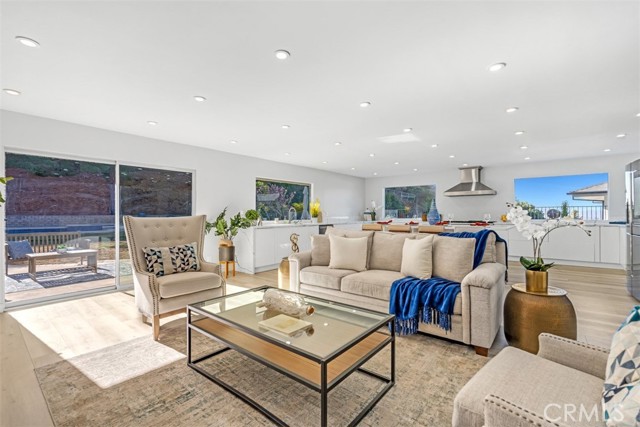 3340 Brace Canyon Road, Burbank CA: https://media.crmls.org/medias/4912be46-6f07-4337-9b30-4ba694c6b25b.jpg