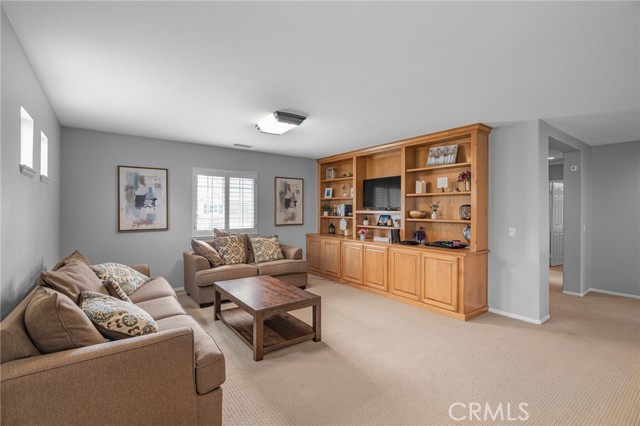 Image 22 of 43 For 16631 Sagebrush Street