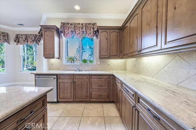 Image 14 of 24 For 1540 Golden Valley Way