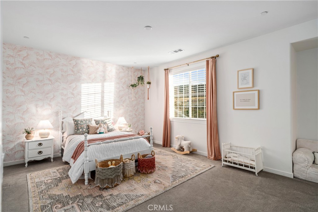 https://media.crmls.org/medias/49144ef9-b74c-4726-a671-eae60b7bed33.jpg?preset=X-Large