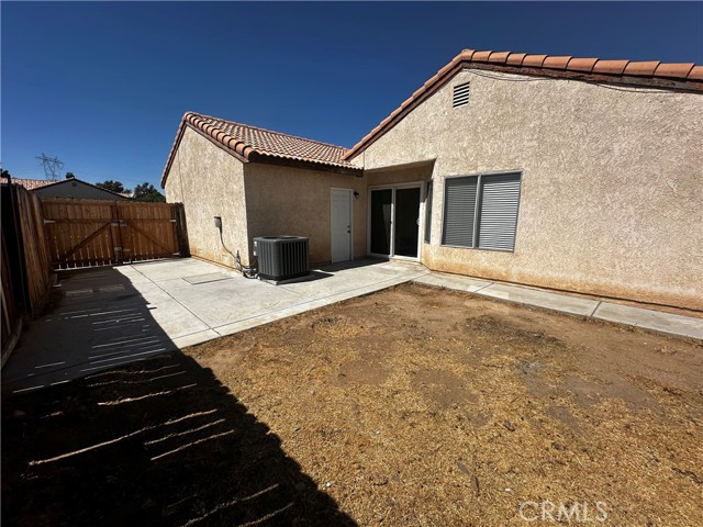 Detail Gallery Image 11 of 14 For 13275 Wrangler Ln, Victorville,  CA 92392 - 4 Beds | 2 Baths