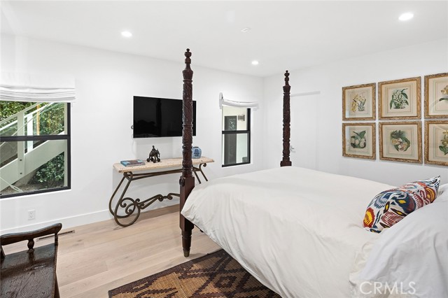 Detail Gallery Image 26 of 38 For 32 Emerald Bay, Laguna Beach,  CA 92651 - 3 Beds | 3/1 Baths