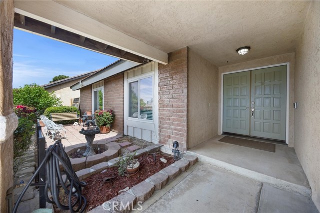 5904 Medio Luna Avenue, Bakersfield CA: https://media.crmls.org/medias/49159fc2-45d3-4c21-952c-8e713b2d2a15.jpg