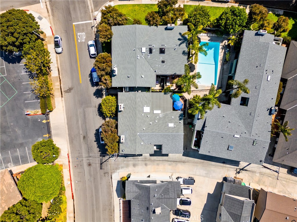 https://media.crmls.org/medias/4915fa68-582a-4532-b21f-1d11e4e1585d.jpg?preset=X-Large