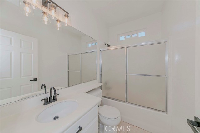 Detail Gallery Image 19 of 35 For 1972 W Blue Violet Ct, Anaheim,  CA 92801 - 3 Beds | 2/1 Baths
