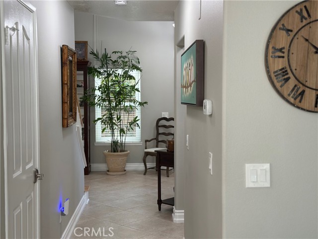Detail Gallery Image 25 of 72 For 5370 Wrangler Dr, Fontana,  CA 92336 - 4 Beds | 2/1 Baths