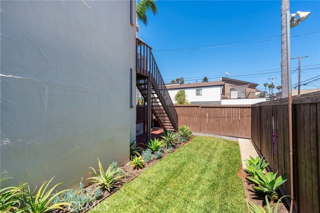 Detail Gallery Image 8 of 65 For 70 Roswell Ave, Long Beach,  CA 90803 - 4 Beds | 2 Baths