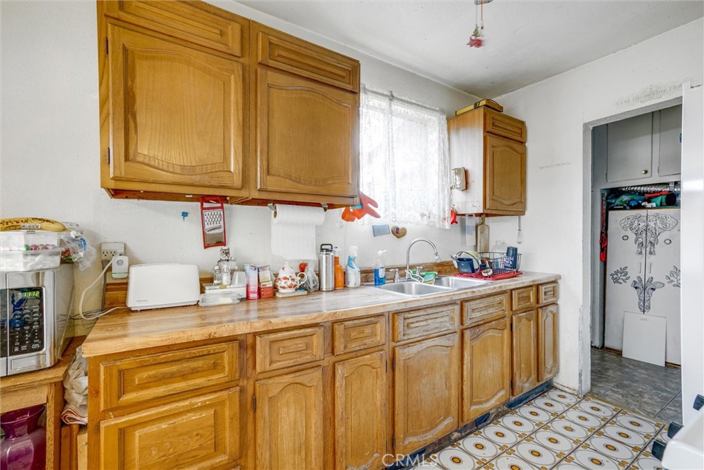 https://media.crmls.org/medias/4916ad86-8068-4b37-98bd-e288108e4730.jpg?preset=X-Large