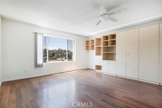1422 Rock Glen Avenue, Glendale CA: https://media.crmls.org/medias/491754ed-4647-4c72-a4d7-191480416905.jpg