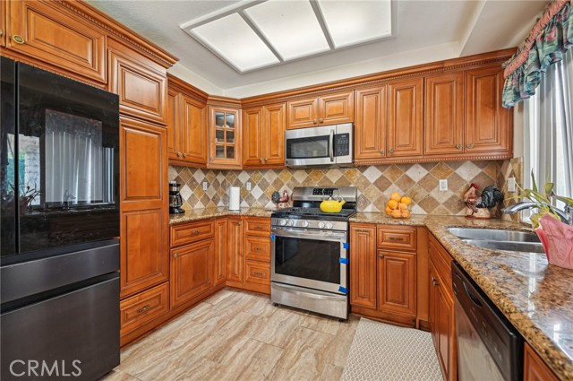 220 S Linhaven Circle, Anaheim CA: https://media.crmls.org/medias/4917a6d4-e716-4720-b363-9c6985c130ac.jpg