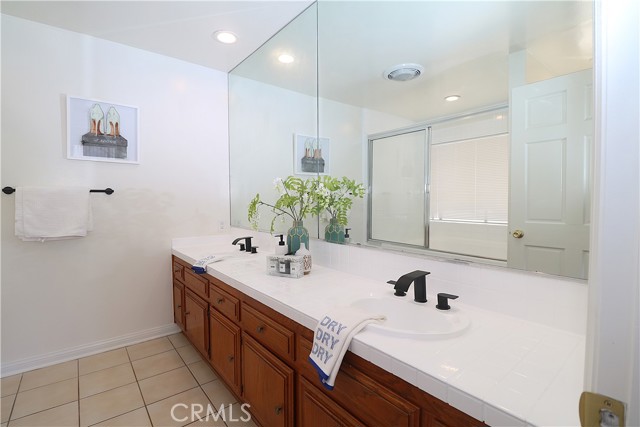 20254 Stagg Street, Winnetka CA: https://media.crmls.org/medias/49189542-b412-44a6-80e9-b1a80e8cb5c8.jpg