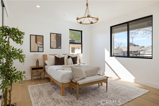 Detail Gallery Image 32 of 34 For 22002 Ocean Ave, Torrance,  CA 90503 - 4 Beds | 4/1 Baths