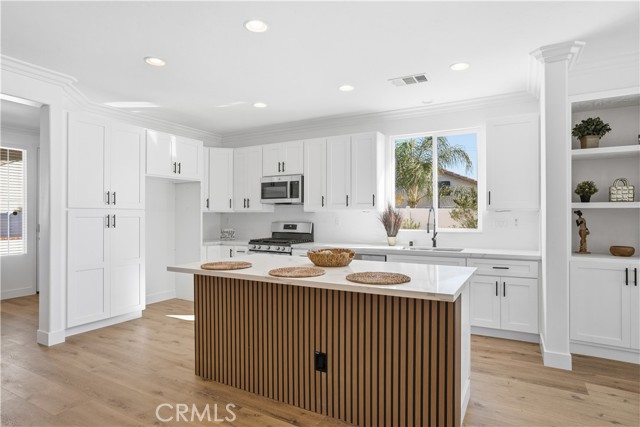 Detail Gallery Image 12 of 42 For 329 Sparkler, Perris,  CA 92571 - 4 Beds | 2 Baths