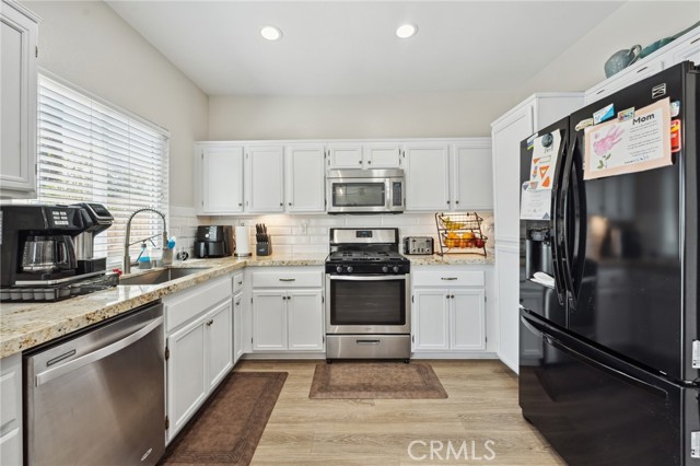 293 Belize Way, Oceanside CA: https://media.crmls.org/medias/4919f121-a3cb-4019-9e1d-f917293d25eb.jpg
