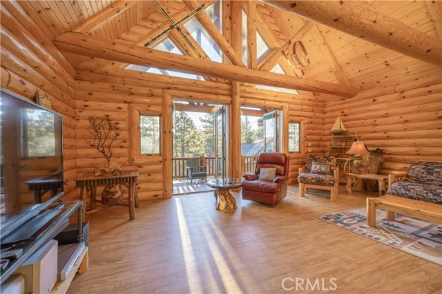 Detail Gallery Image 9 of 42 For 826 Boulder, Big Bear Lake,  CA 92315 - 3 Beds | 2/1 Baths