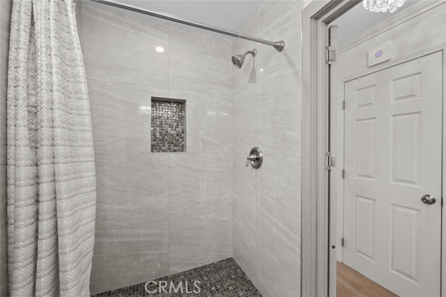 13936 Magnolia Boulevard, Sherman Oaks CA: https://media.crmls.org/medias/491b4a73-2365-4299-9441-353bda03dcee.jpg