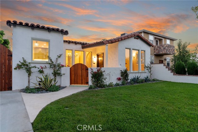 Detail Gallery Image 2 of 38 For 3159 Ivy St, Los Angeles,  CA 90034 - 3 Beds | 2 Baths